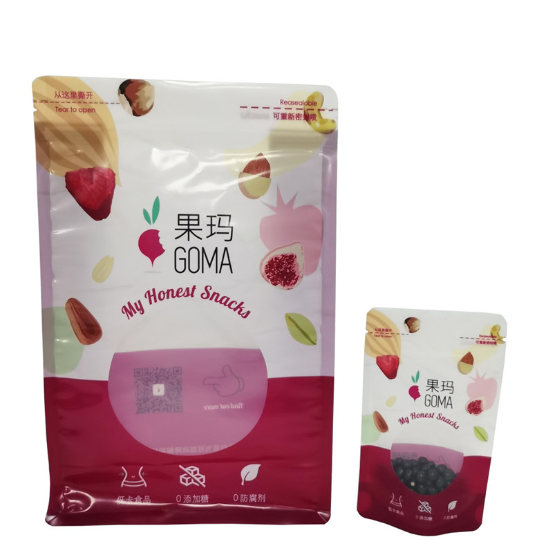 La impresión de Digitaces se levanta el bolso que empaqueta del fondo plano del bocado para las nueces